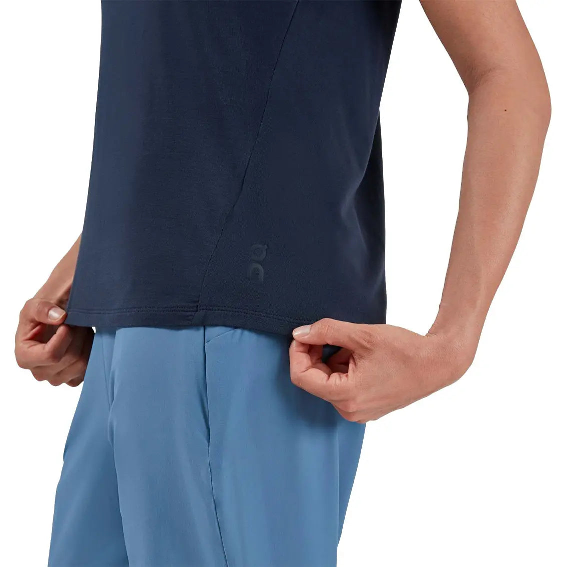 Womens On Running Active-T Breathe - Navy