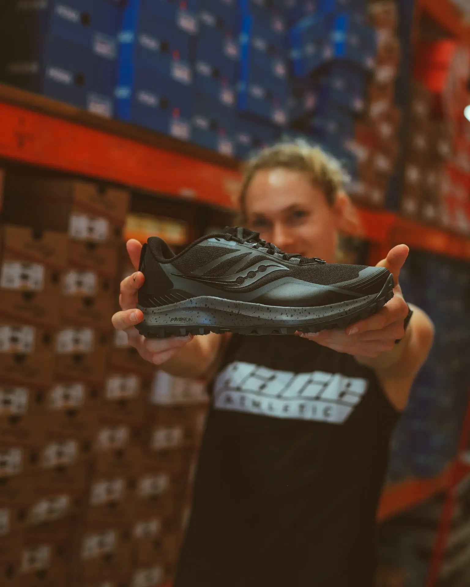 Womens Saucony Peregrine 12 (Wide) - Black / Charcoal